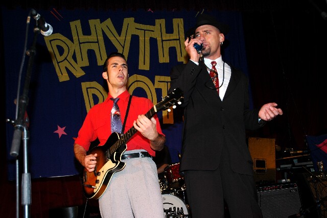 min 2004 11 27 riot s01 032